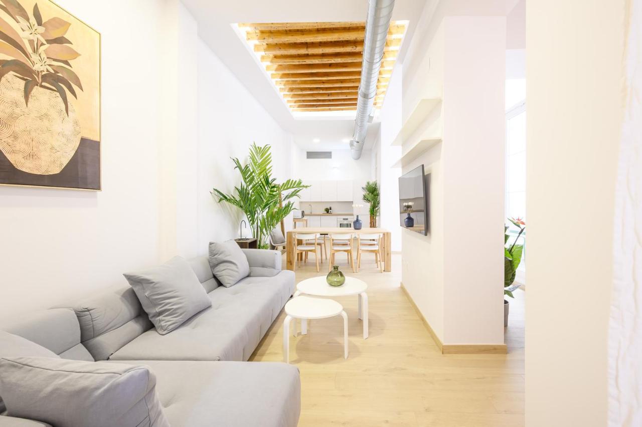 Modern 3 Bedroom, City Center With Patio & High Ceilings By 10Tosea Málaga Exterior foto