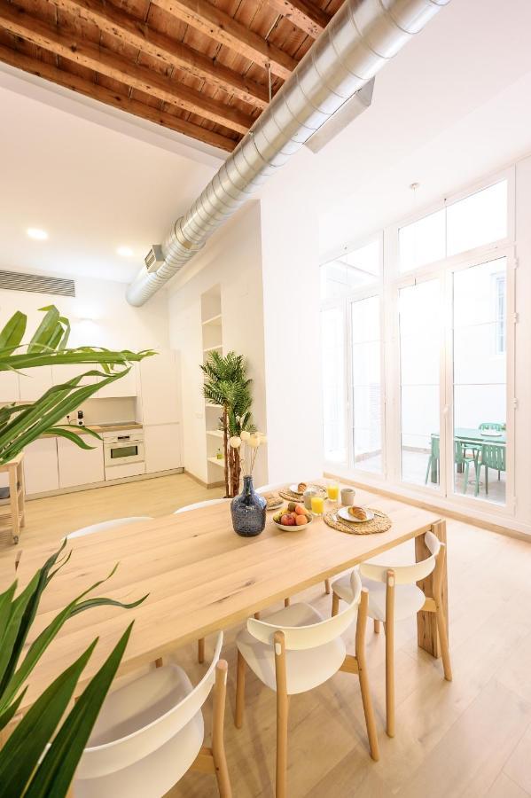 Modern 3 Bedroom, City Center With Patio & High Ceilings By 10Tosea Málaga Exterior foto