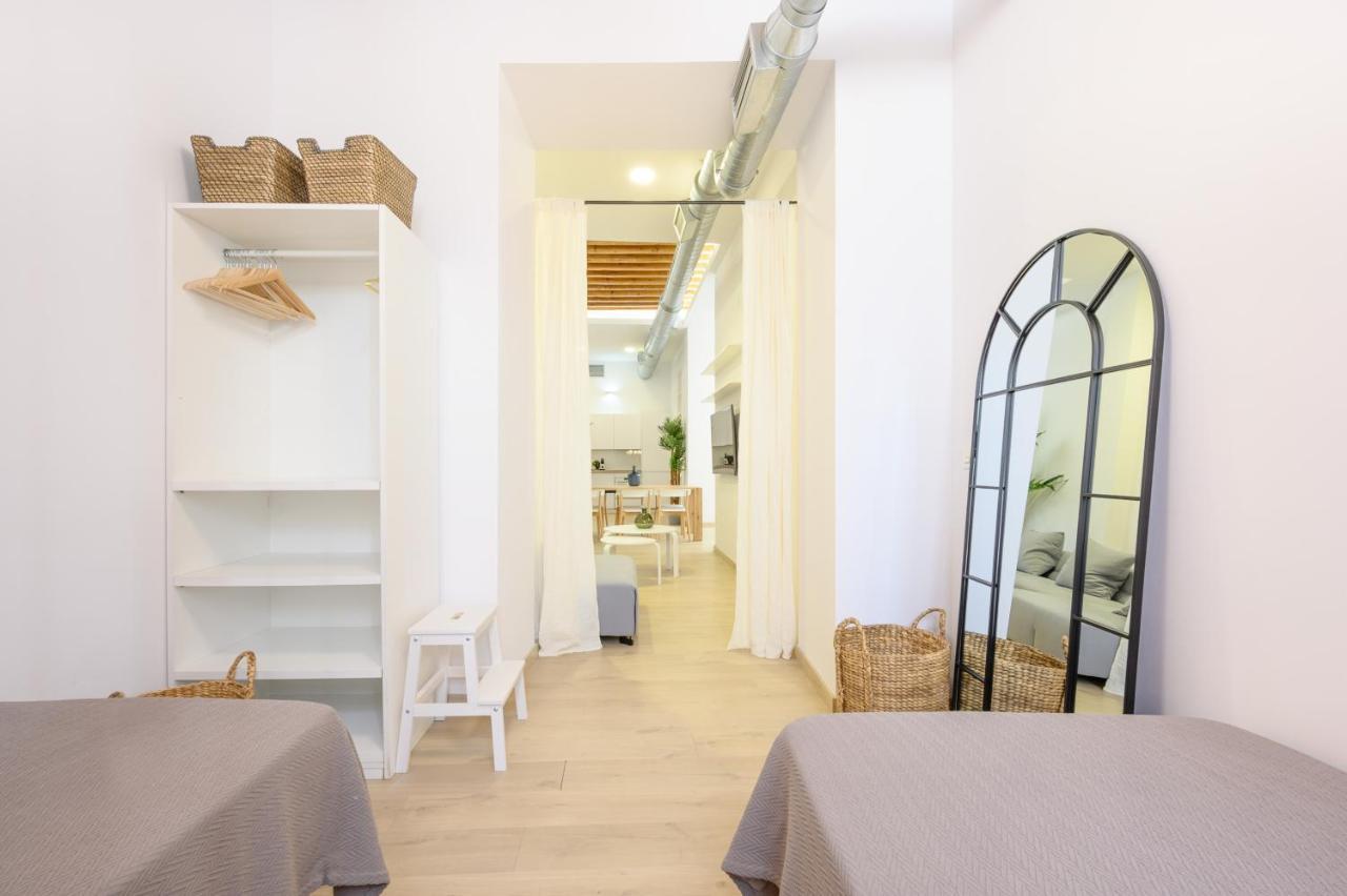 Modern 3 Bedroom, City Center With Patio & High Ceilings By 10Tosea Málaga Exterior foto